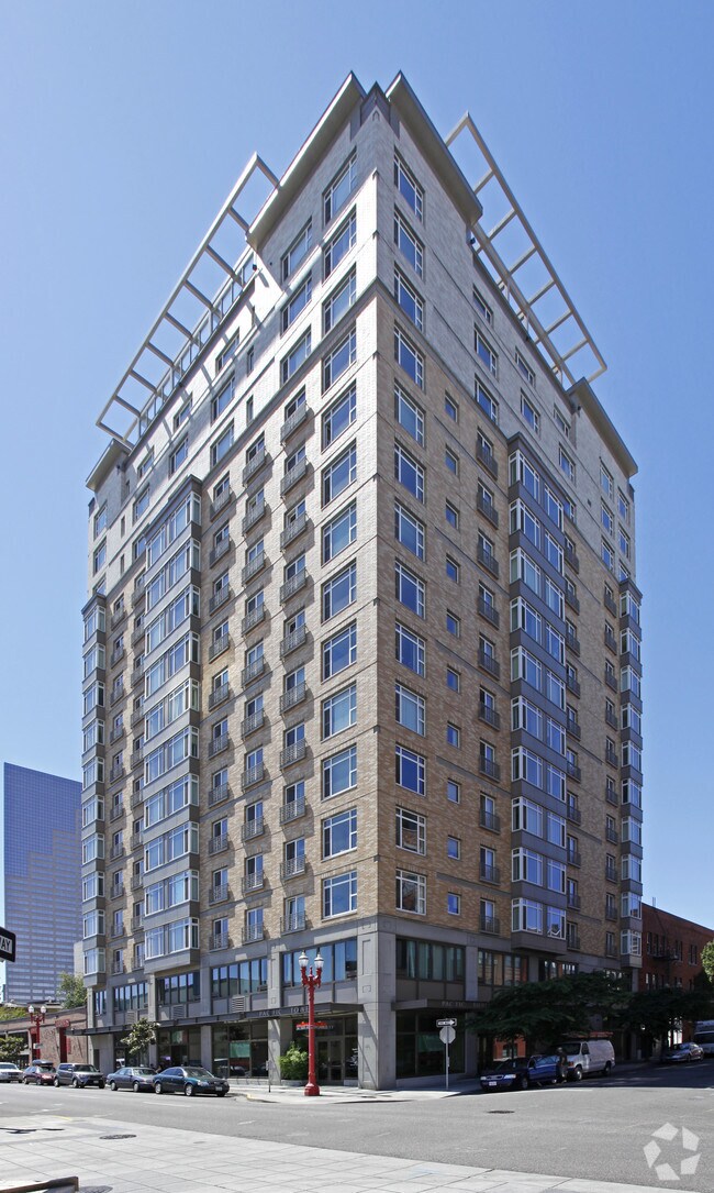 Foto principal - Pacific Tower Apartments