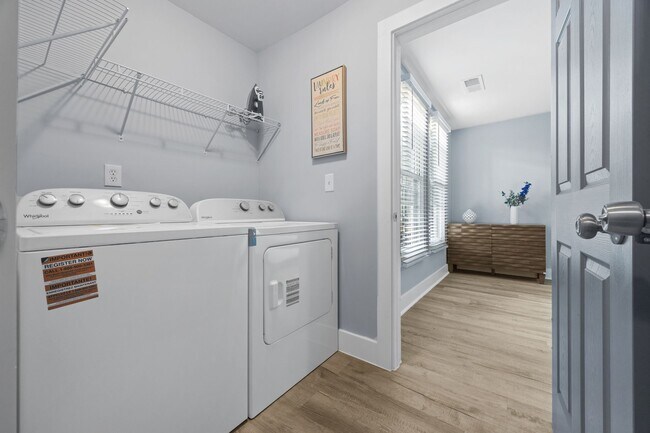 Foto del edificio - 903-905 Beecher St SW
