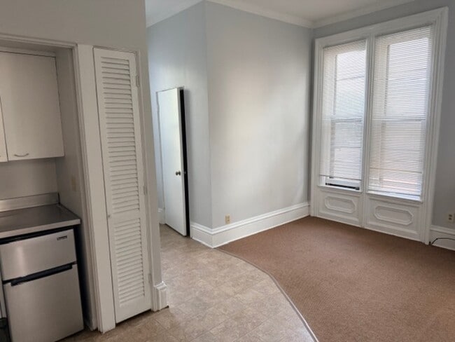 Building Photo - 601 Pearl St