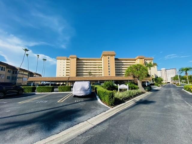 Foto del edificio - 5108 Brittany Dr S