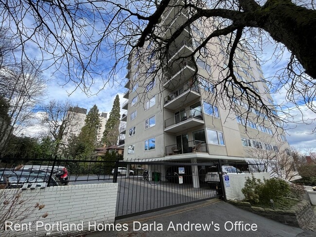 Building Photo - 2 br, 2 bath House - 2211 SW Park Place  #404