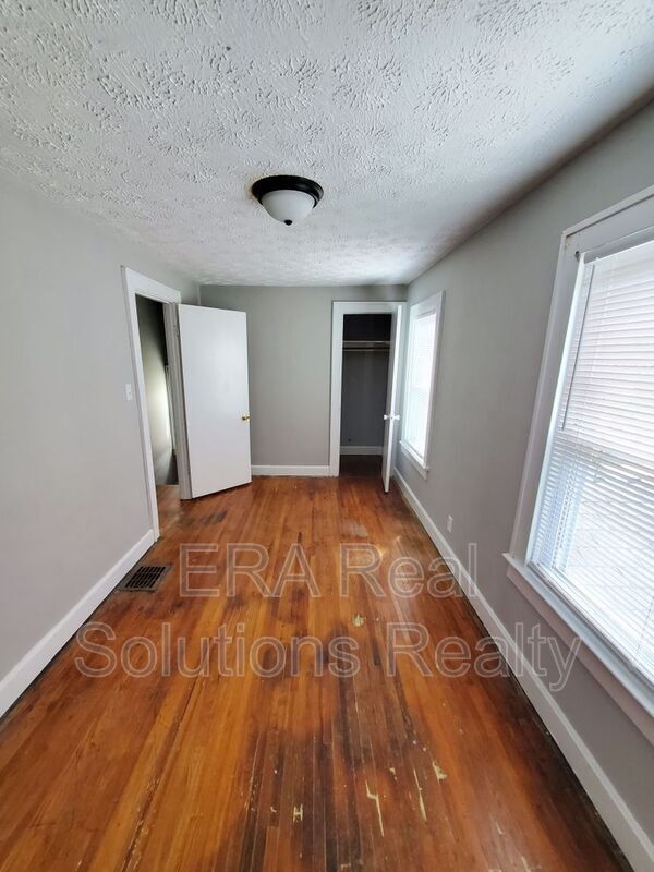 Foto del edificio - 1888 Aberdeen Ave