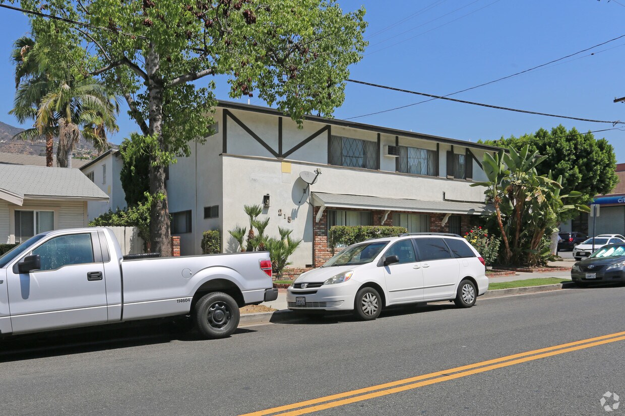 215 W Stocker St, Glendale, CA 91202 Apartments in Glendale, CA