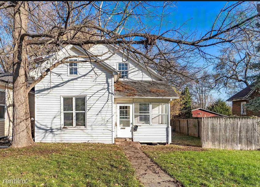 Primary Photo - 3 br, 2 bath House - 2408 North Ellis Street
