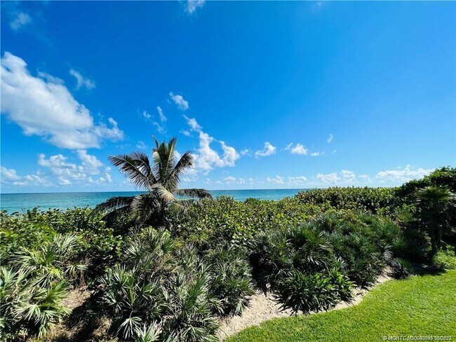 Foto del edificio - 7380 S Ocean Dr