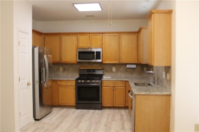 Foto del edificio - 1372 Dukes Creek Dr