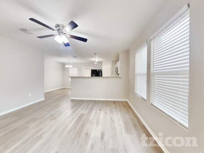 Building Photo - 6647 Hartnet Fields