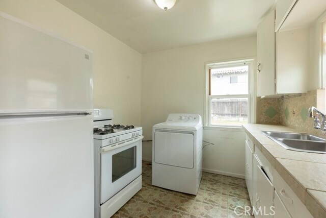 Foto del edificio - 16751 Hoskins Lane