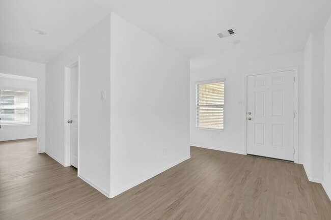 Foto del edificio - 24126 Maple Turn Ln