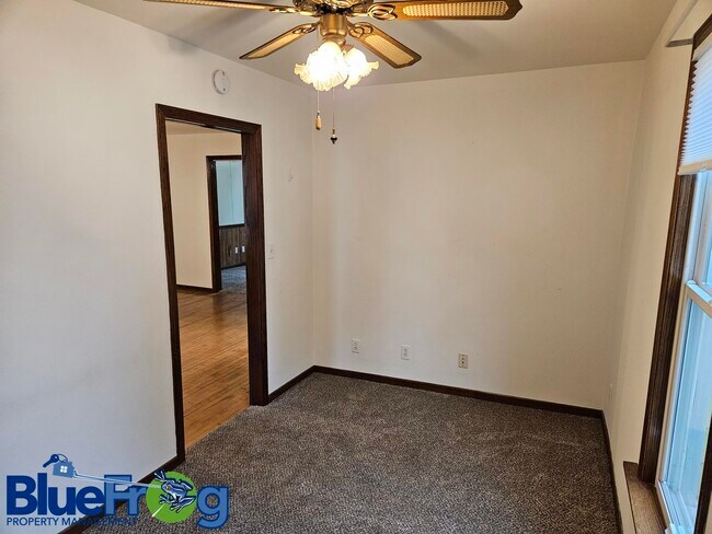 Foto del edificio - 628 W 6th Ave