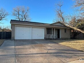 Building Photo - 404 Valentine Ln
