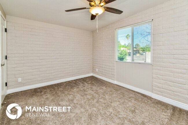 Foto del edificio - 1735 E Warren Pl