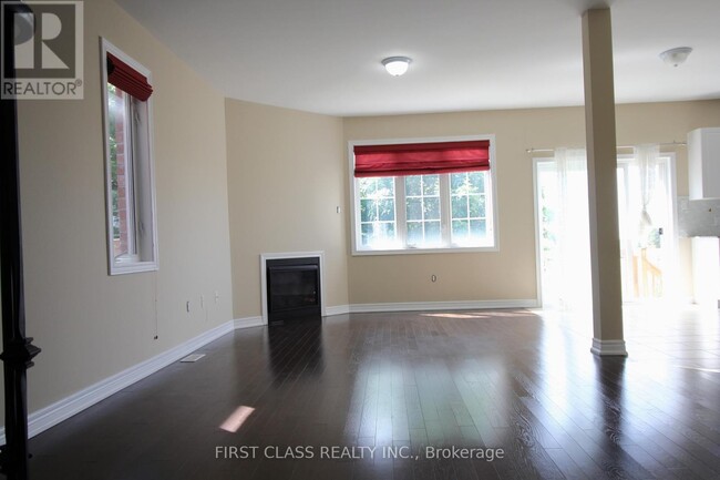 Building Photo - 63 Promenade Dr