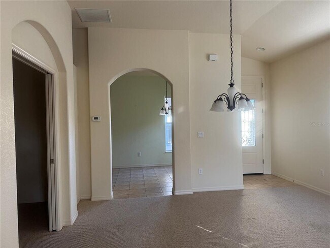 Foto del edificio - 1063 Topelis Dr