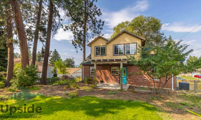 Building Photo - 3610 E Funk Ave