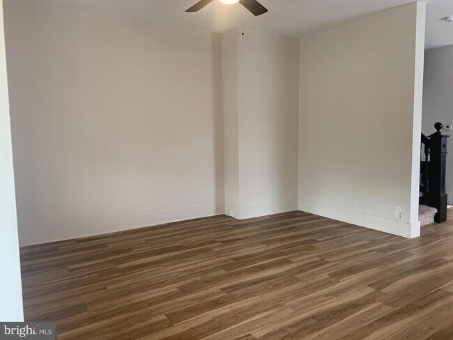 Building Photo - 1217 S Bethlehem Pike