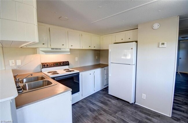 Foto del edificio - 5626 Spainhour St