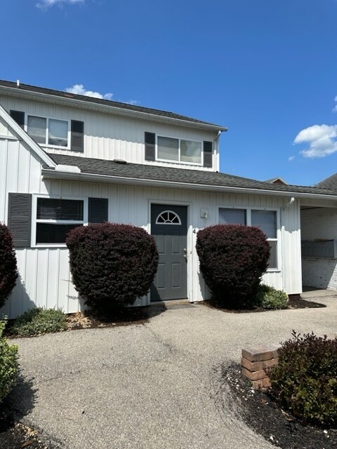 558 Broadway, Apt 4 - Exterior - 558 Broadway