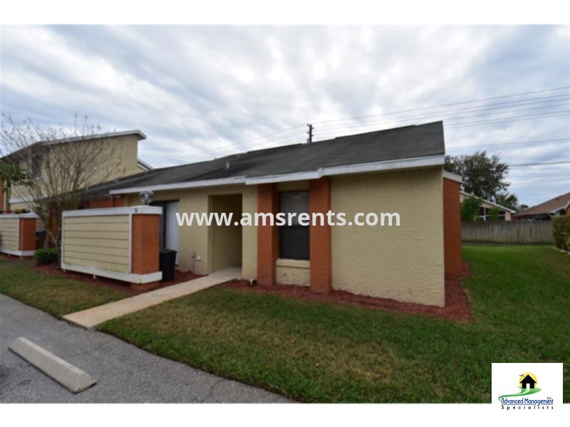 Primary Photo - 3/2 Villa For Rent In Silver Park ~ Cerami...
