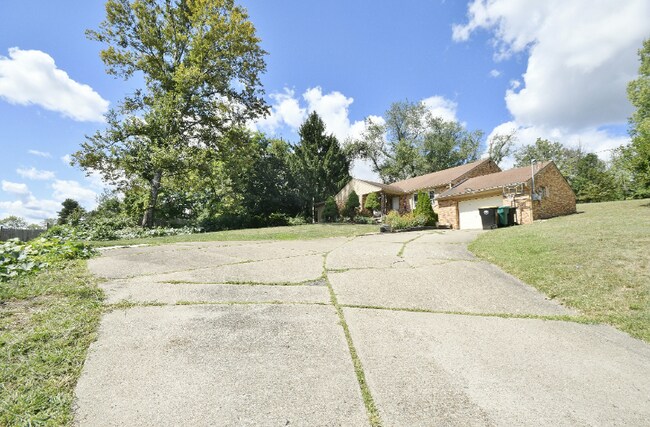 Building Photo - 740 McMurray Rd