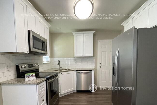 Building Photo - 3621 Sherbourne Ln