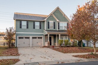 Building Photo - 2204 Atwell Glen Ln