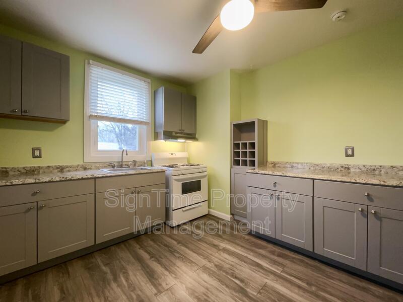 Primary Photo - 625 N Mulberry Street