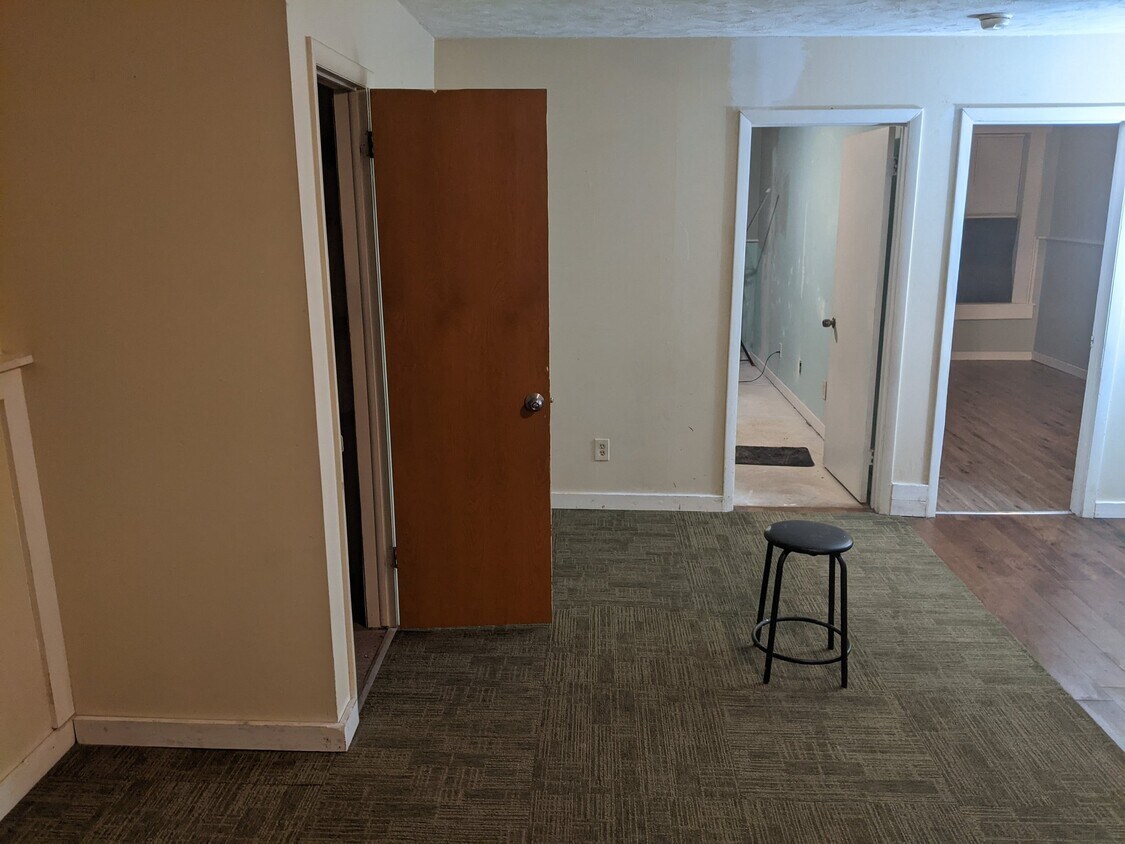 Foto del edificio - 60 N Main St