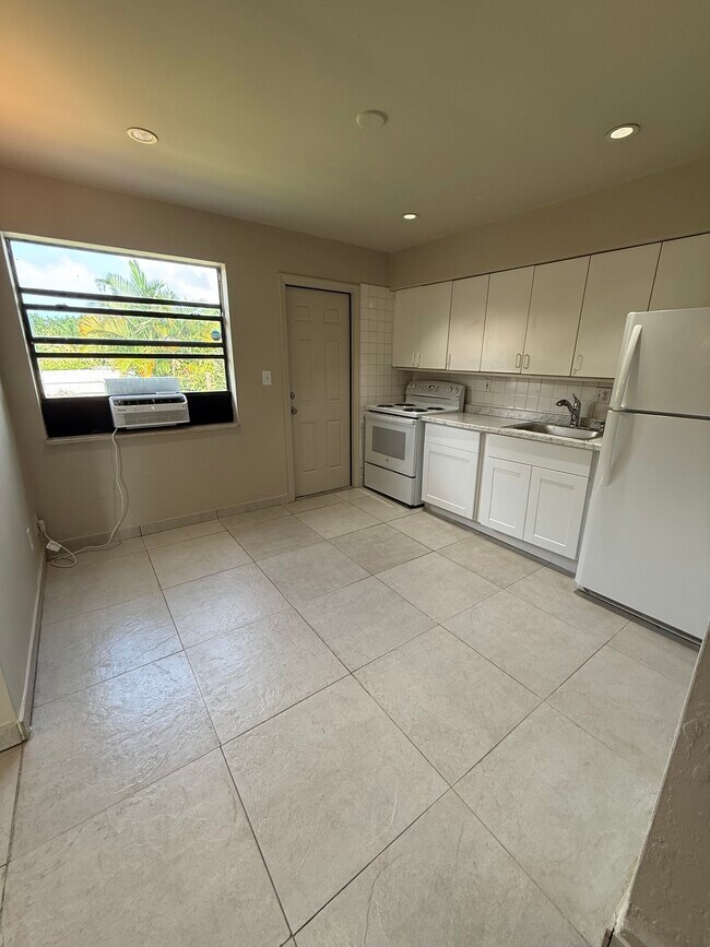 Foto del edificio - 4816 SW 58th Ave