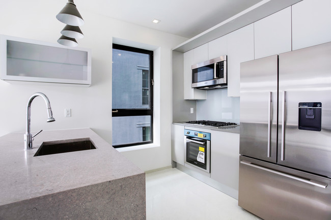 Building Photo - 29 Lexington Ave