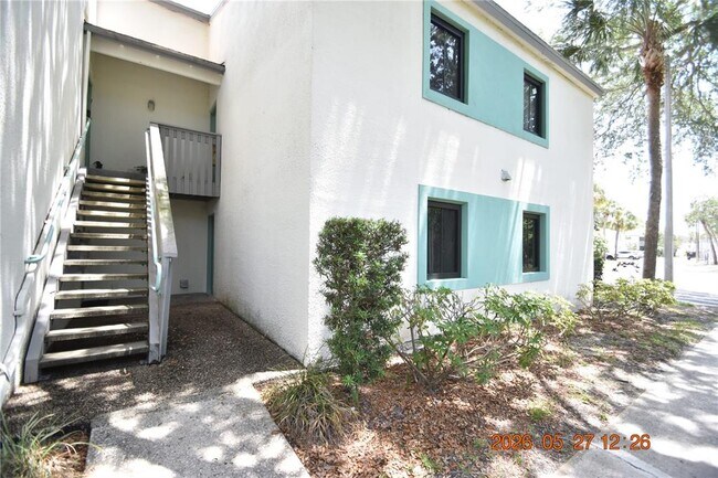 Foto del edificio - 877 114th Ave N