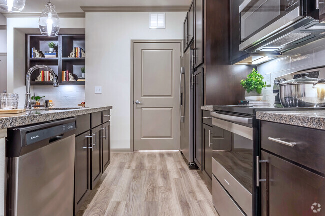 Kitchen - Augusta Woods