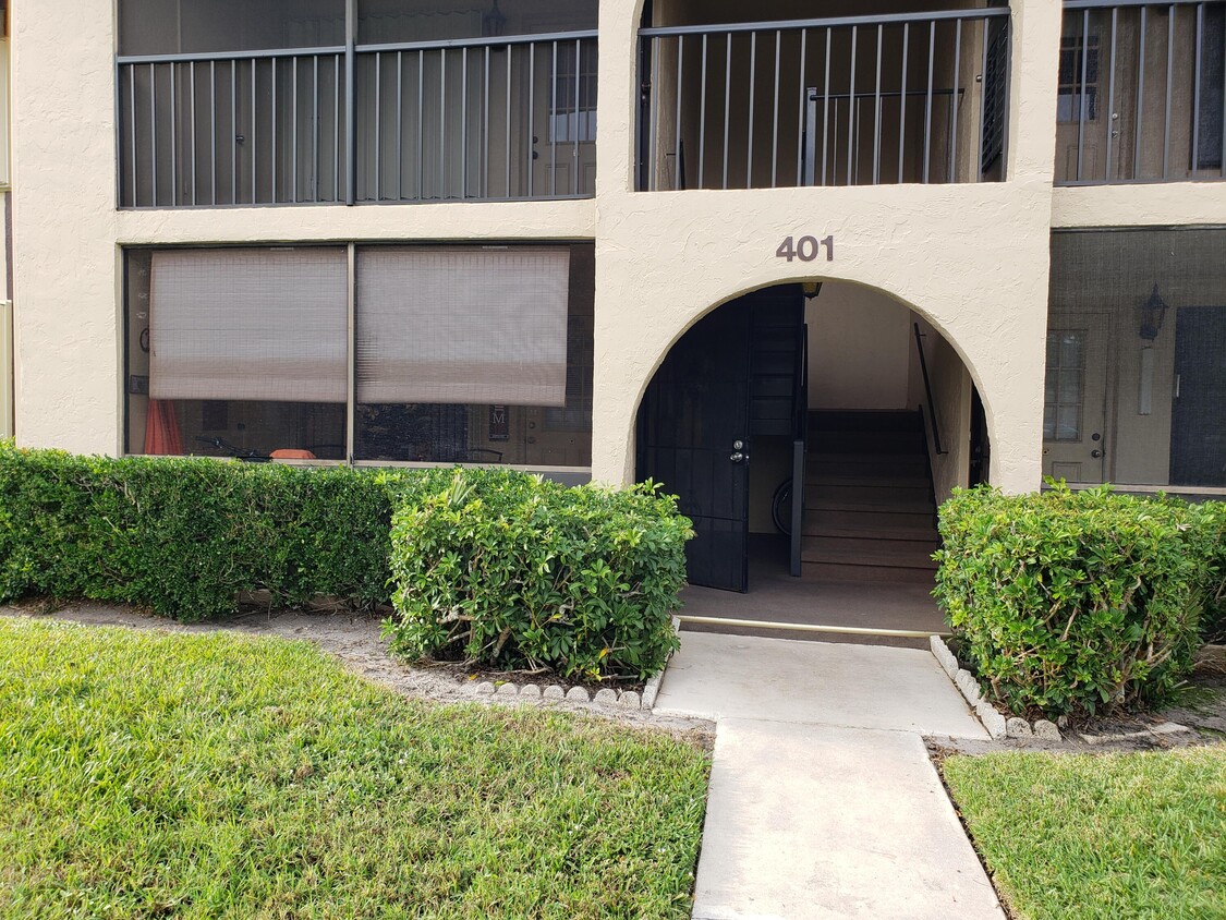 Foto principal - 401 Pine Glen Ln