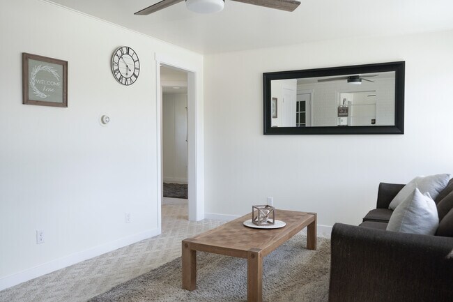 Foto del edificio - 706 F St