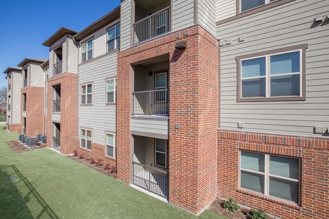 Hutchins Gateway Apartments - Hutchins, TX | Apartments.com