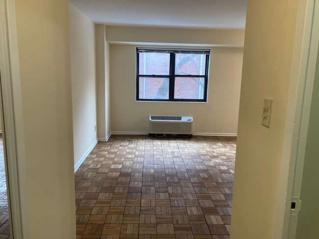 Photo - Fantastic Studio in Adams Morgan - Utilities Included - Available Now! Apartment