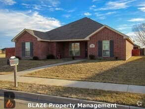 Building Photo - 7901 Knoxville Dr