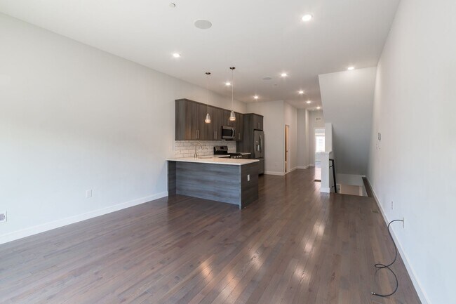 Foto del edificio - 1755 N Marshall St