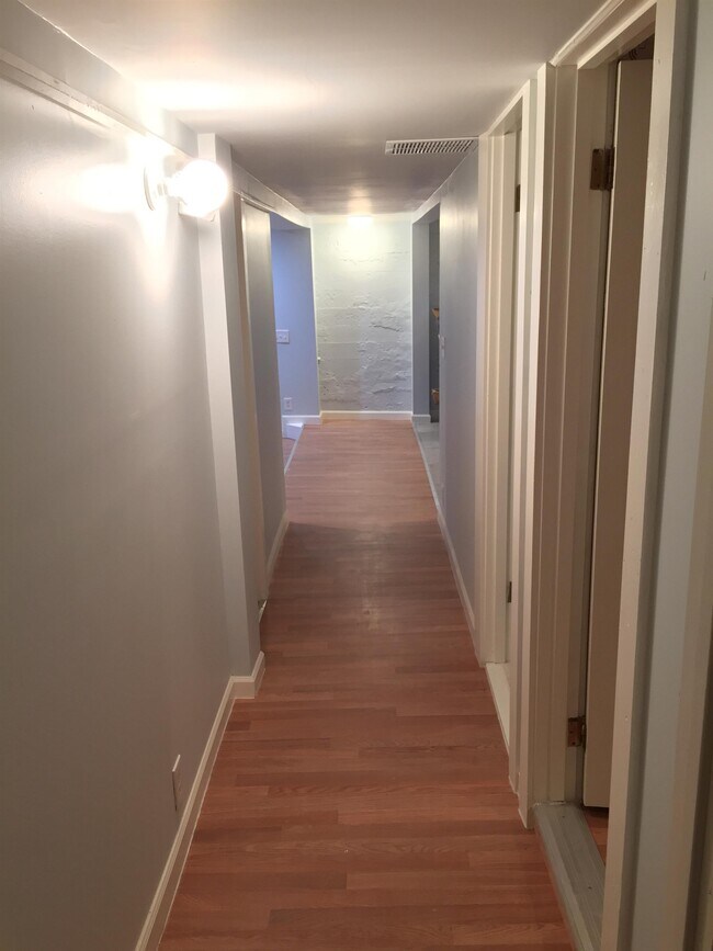 Foto del edificio - 407 Gladstone St