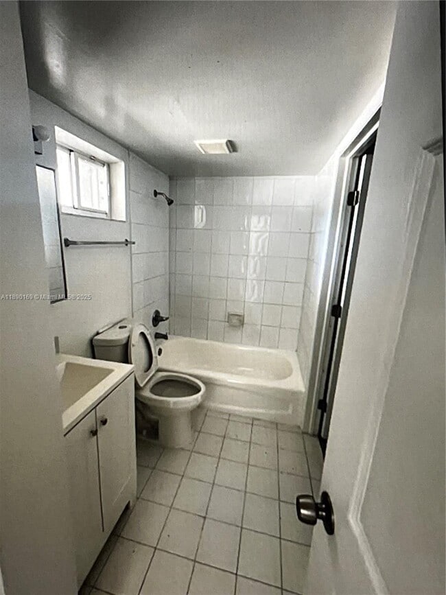 Building Photo - 201 NW 7th St