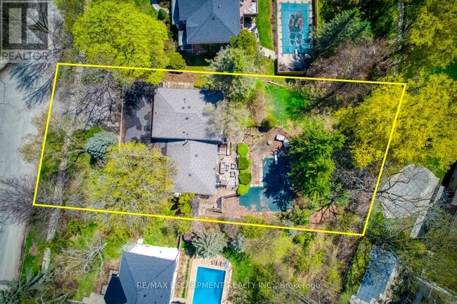 Photo du bâtiment - 170 Cavendish Ct