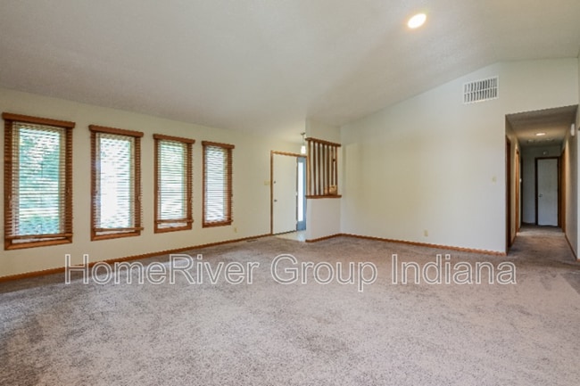 Building Photo - 712 Daffon Dr