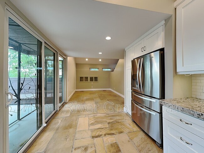 Building Photo - 2266 S Wasatch Dr.