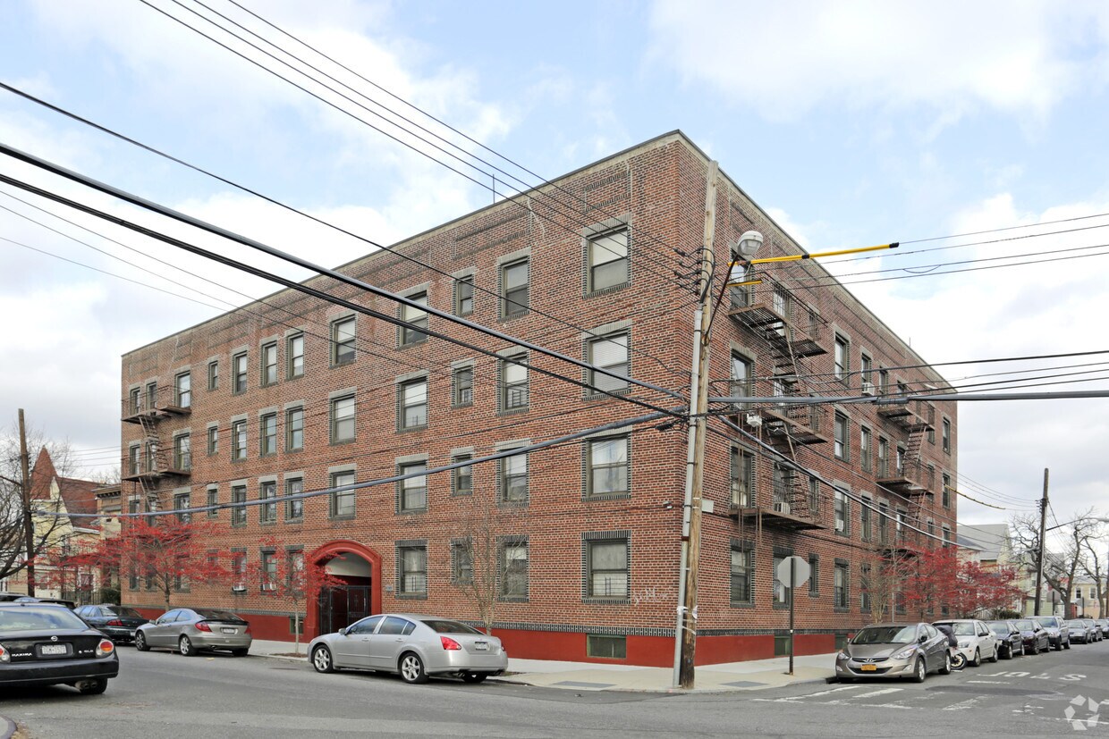 Primary Photo - 87-17 102nd St