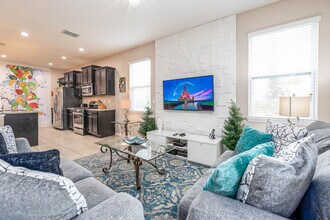 Building Photo - 4738 Terrasonesta Dr