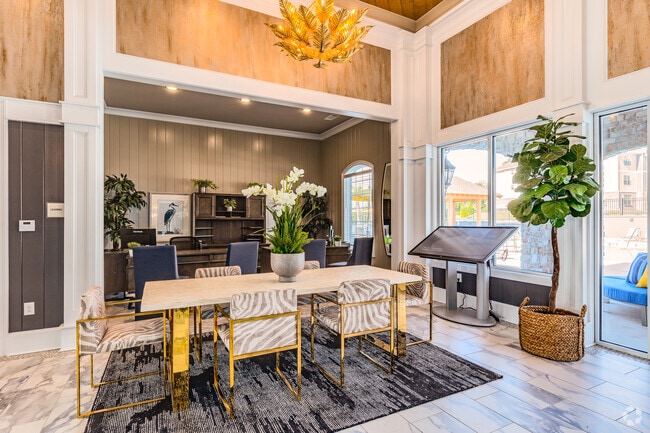 Clubhouse - Retreat at 42nd