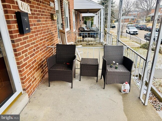 Foto del edificio - 4118 Buena Vista Ave