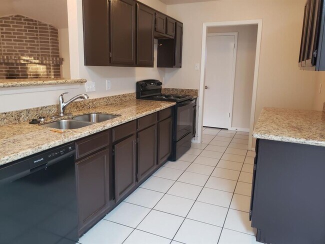 Building Photo - 1326 Blue Diamond Dr