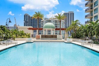 Building Photo - 610 W Las Olas Blvd