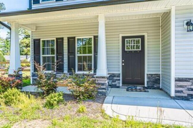 Foto del edificio - 6490 Calloway Rd
